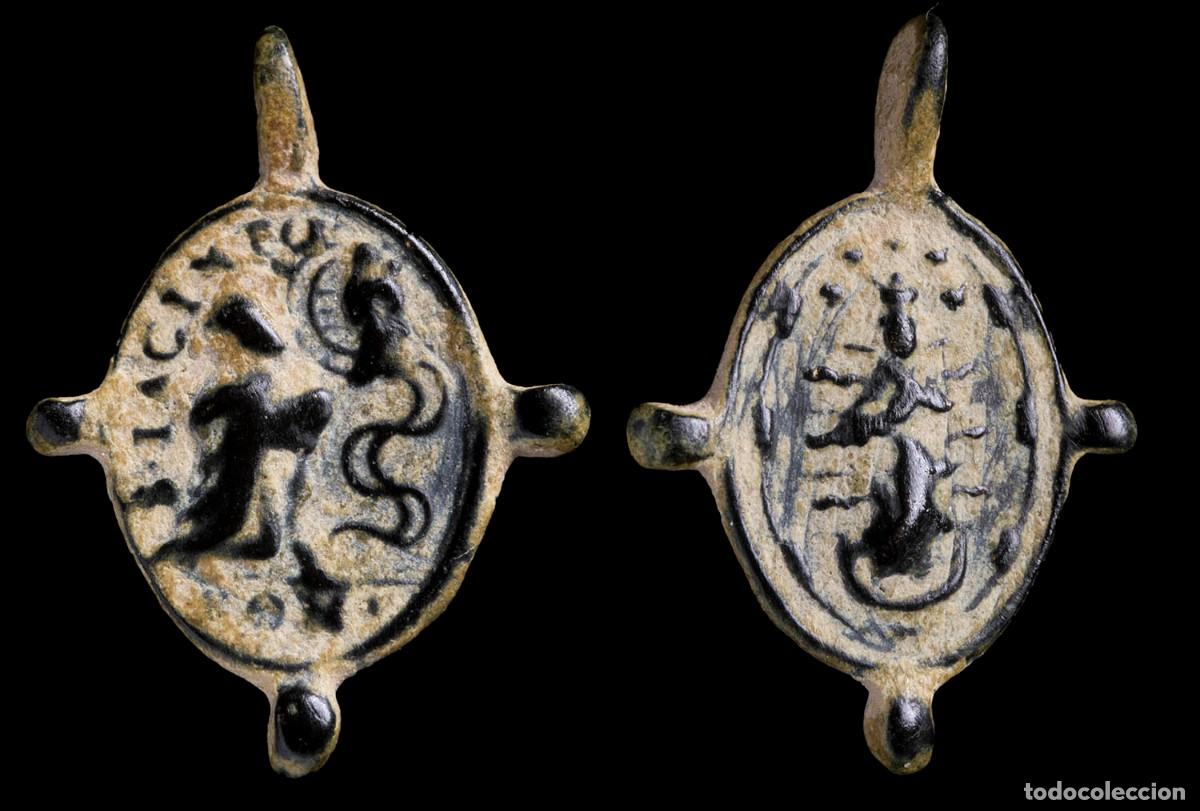 Antig&uuml;edades: Religious Medal XVI-XVII centuries, Saint Hyacinth of Poland / Inmaculada - 24x17 mm .