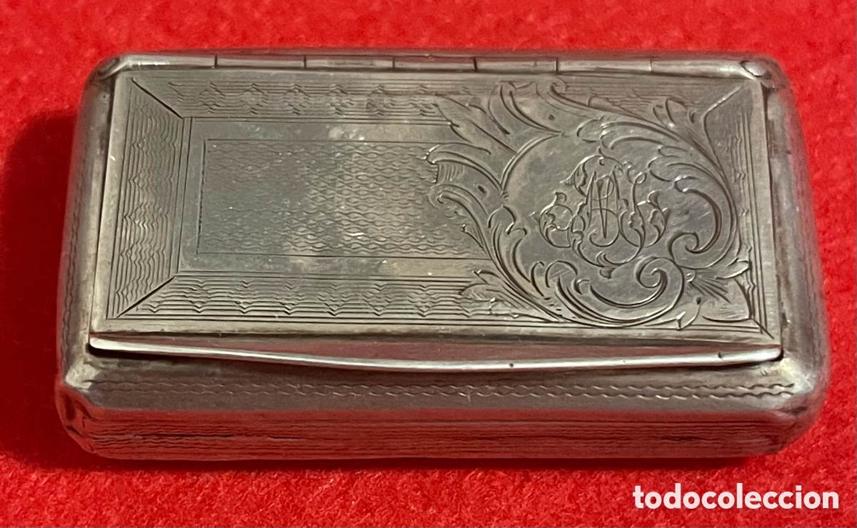 Antig&uuml;edades: Preciosa, caja de rap&eacute; antigua, en plata de ley. Siglo XIX.