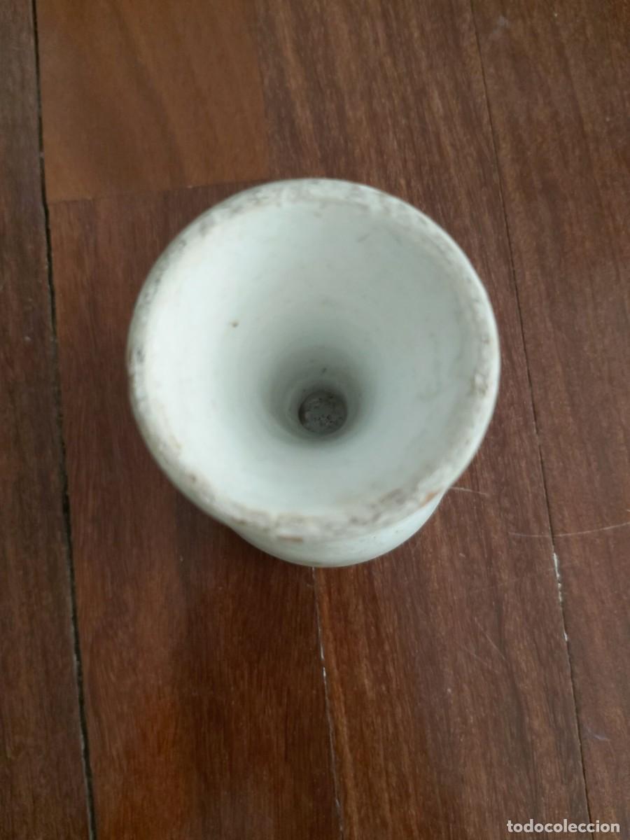 Antig&uuml;edades: C&aacute;liz de cer&aacute;mica blanco - Foto 3