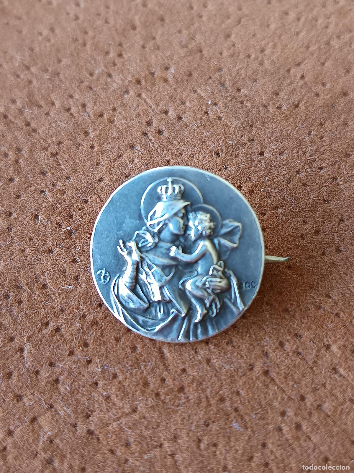 Antig&uuml;edades: ANTIGUA Y BONITA MEDALLA RELIGIOSA,BROCHE VIRGEN MARIA CON EL NI&Ntilde;O JESUS, PLATA 800