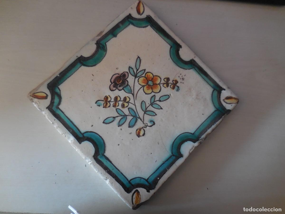 Antig&uuml;edades: AZULEJO. RAMO FLORAL. VALENCIA. SIGLO XVIII. ORIGINAL&iexcl;&iexcl;&iexcl;