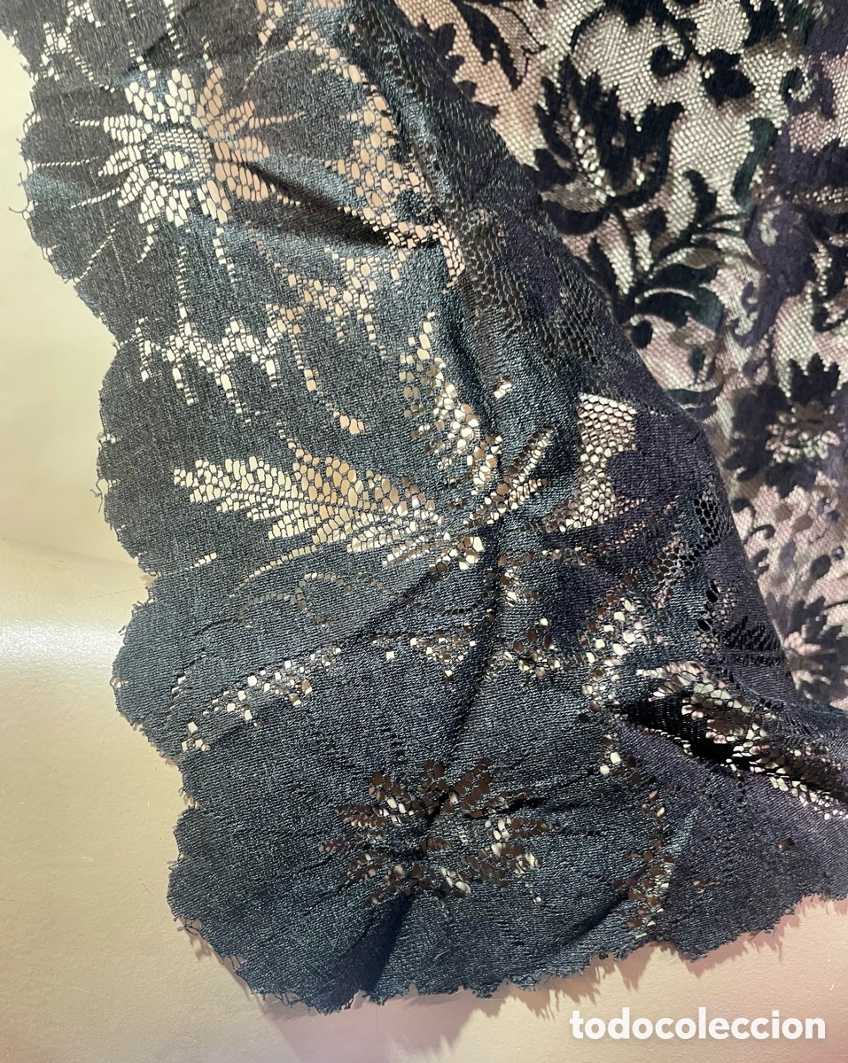 Antig&uuml;edades: Mantilla Negra Antigua - Foto 3