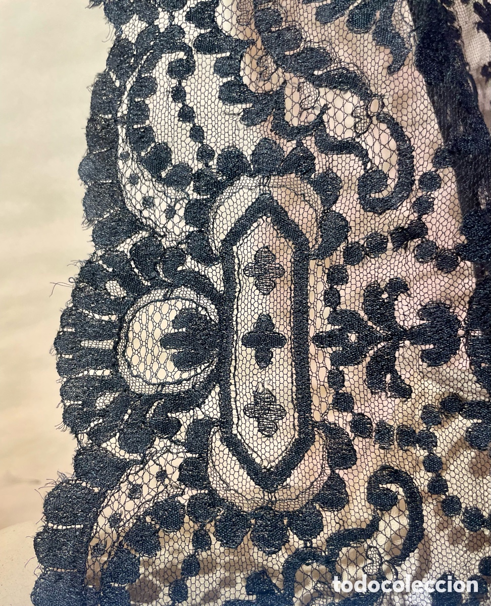 Antig&uuml;edades: Mantilla Negra Antigua - Foto 3