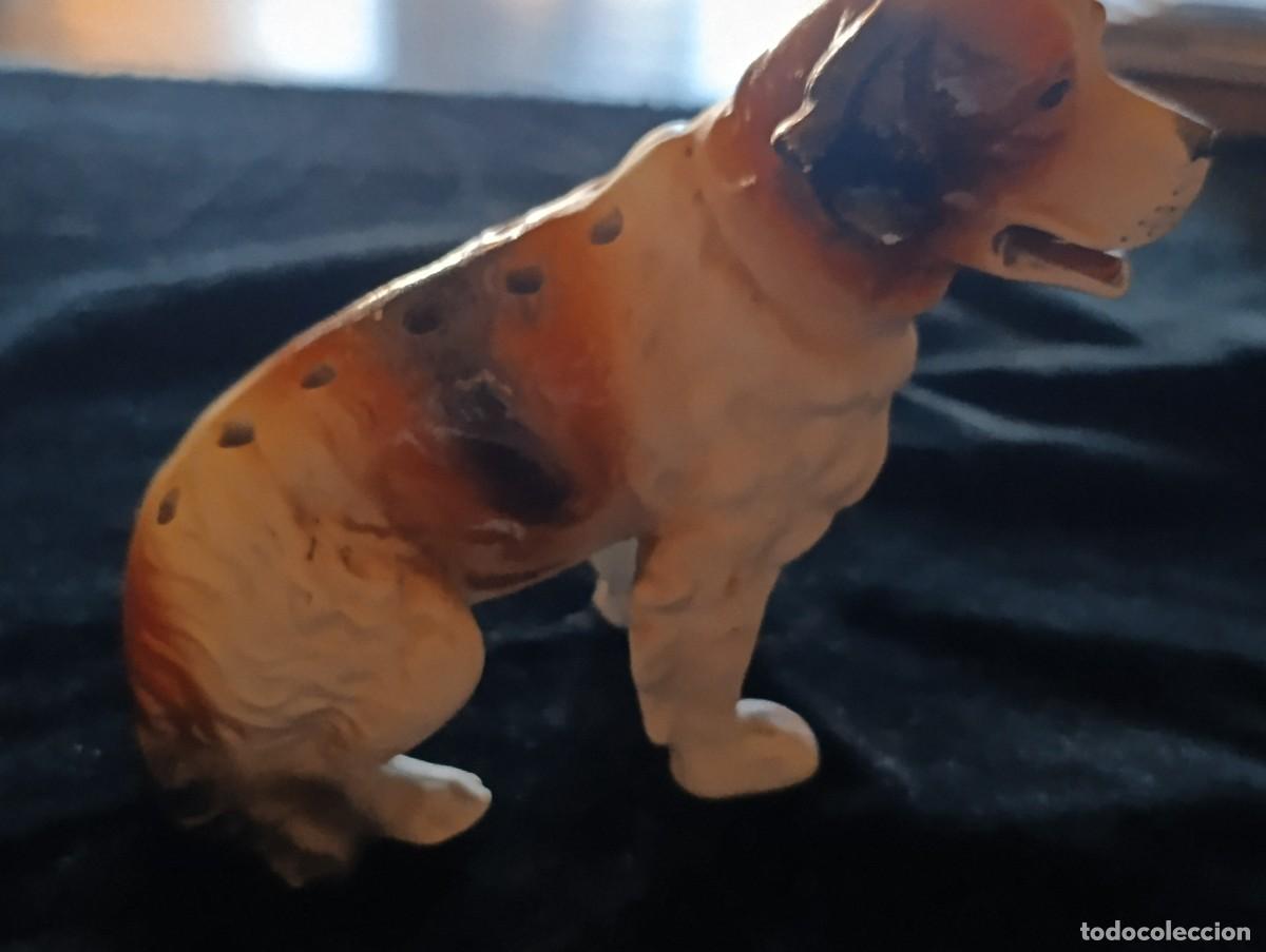 Antig&uuml;edades: Antiguo palillero de perro de porcelana