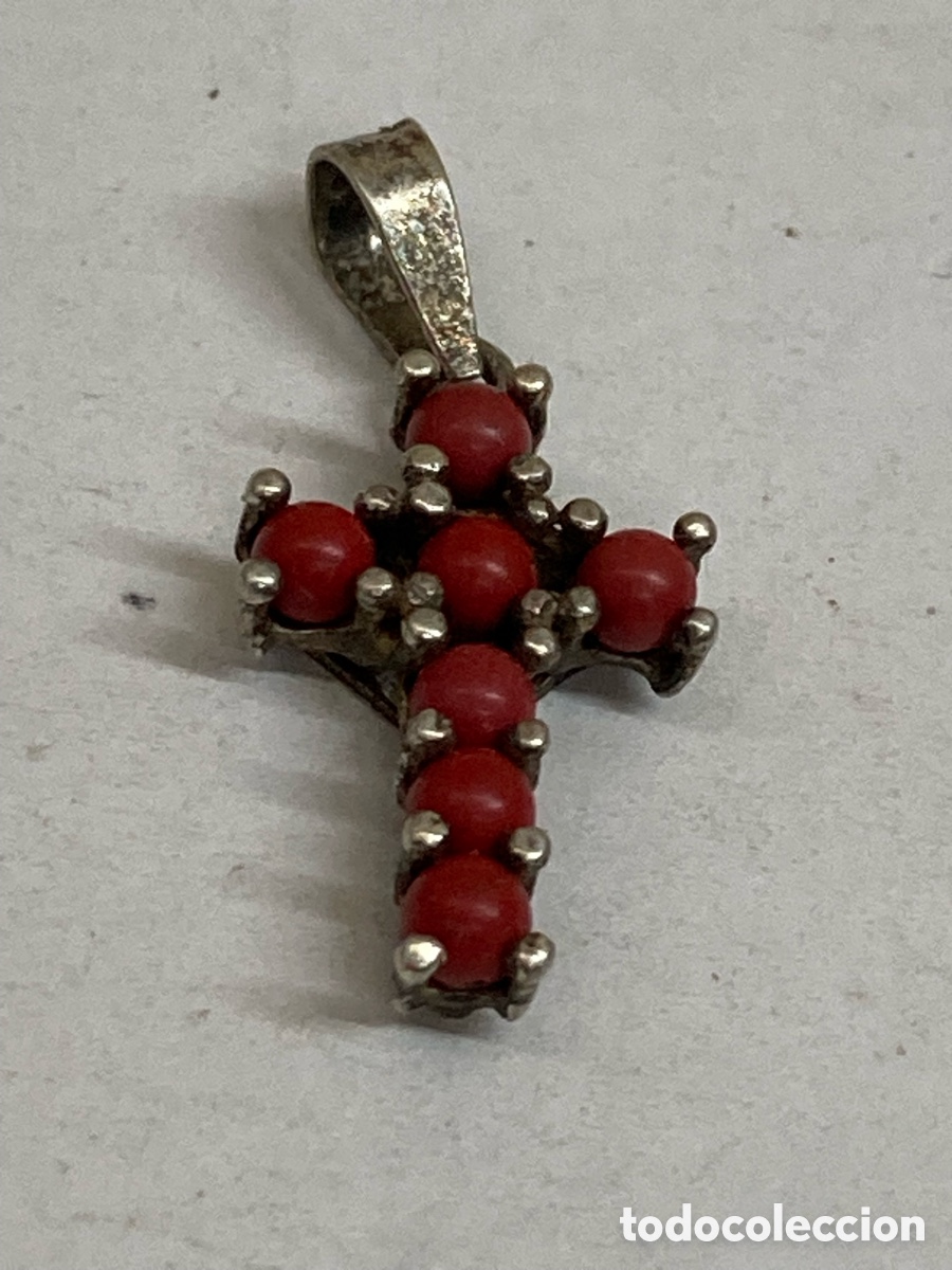 Antig&uuml;edades: Cruz de plata engastado C657