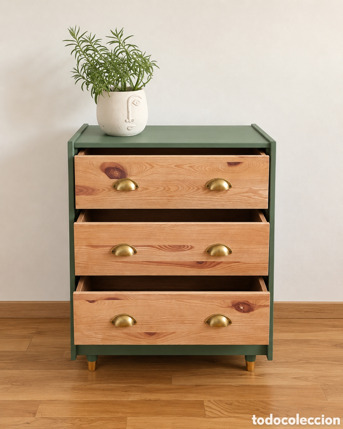 Antig&uuml;edades: Mueble auxiliar con cajones