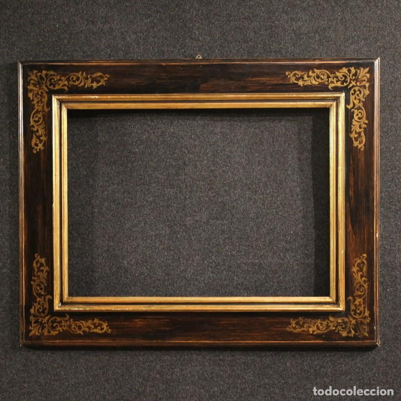 Antig&uuml;edades: Marco de madera toscano pintado y dorado del siglo 20