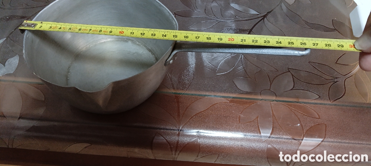 Antig&uuml;edades: Cazo de aluminio con mango - Foto 7