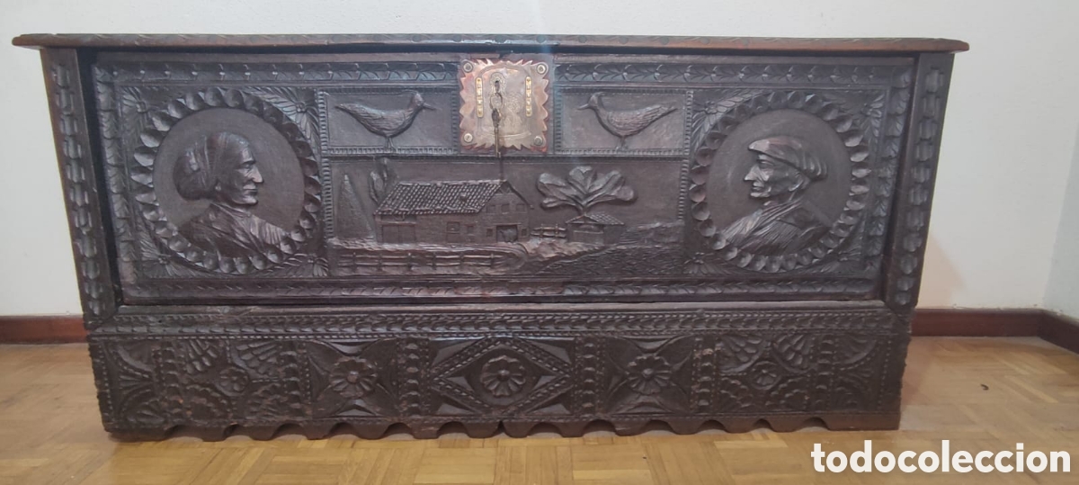Antig&uuml;edades: ANTIGUA KUTXA VASCA / ARCA TALLADA DE GERNIKA &ndash; ANTERIOR A 1937 &ndash; ARTE POPULAR VASCO &ndash; GRAN TALLA