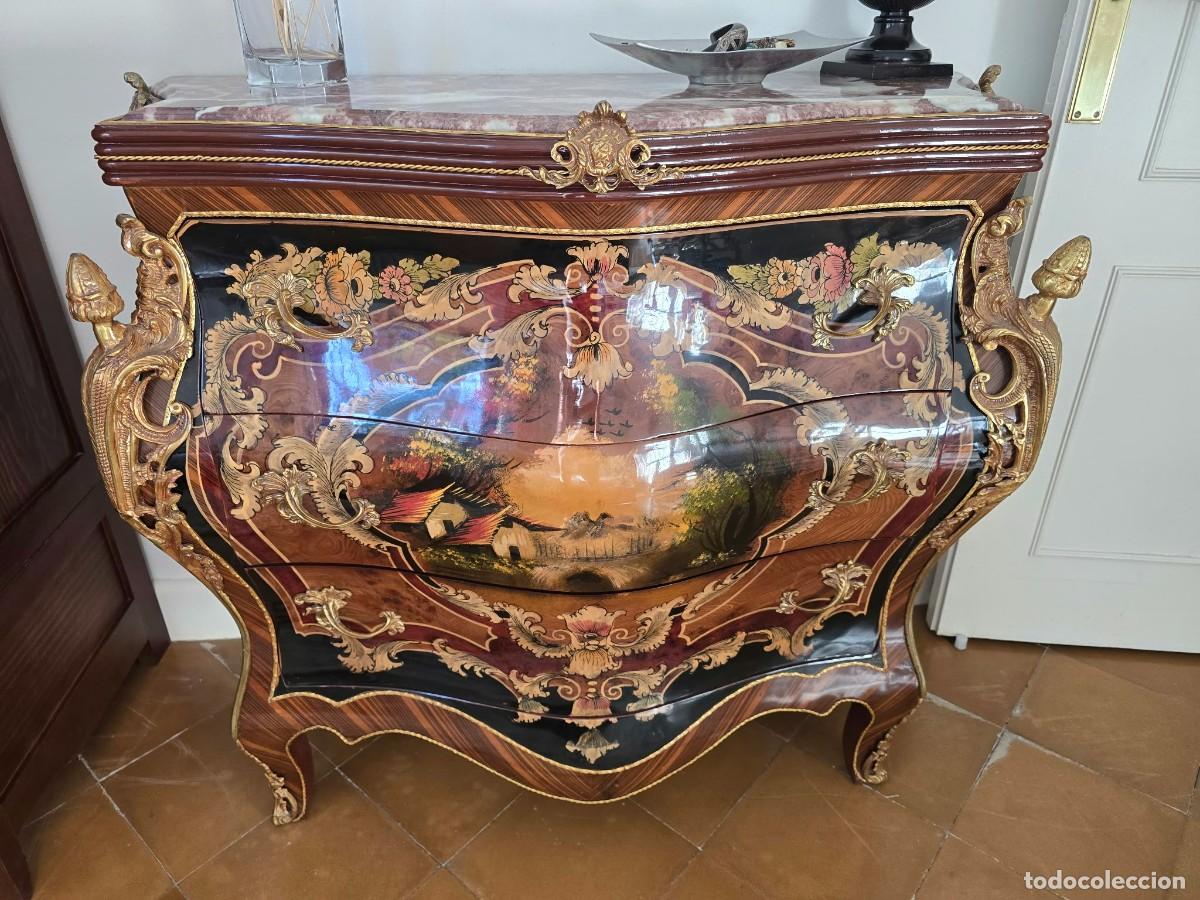 Antig&uuml;edades: C&oacute;moda Luis XV Rococo Bomb&eacute;