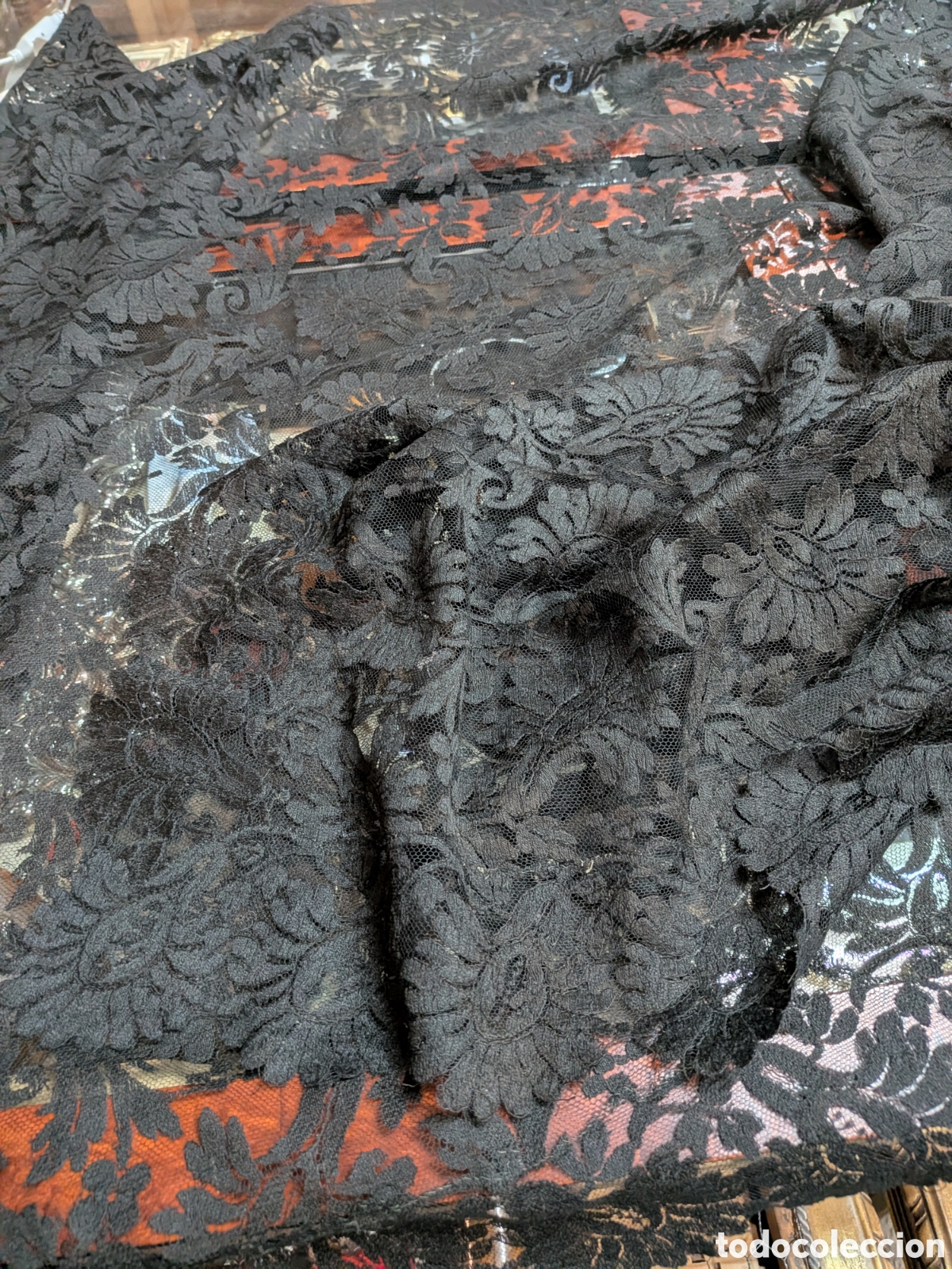 Antig&uuml;edades: Antigua mantilla de encaje. REF-469/6 - Foto 2