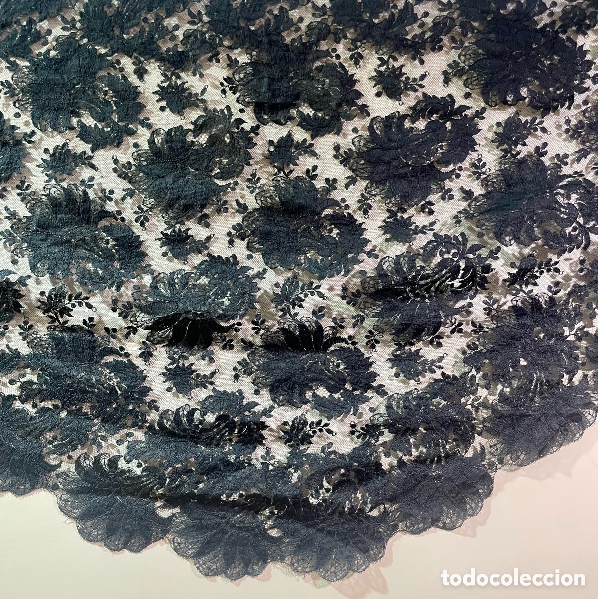 Antig&uuml;edades: Mantilla de Pico Antigua - Foto 2