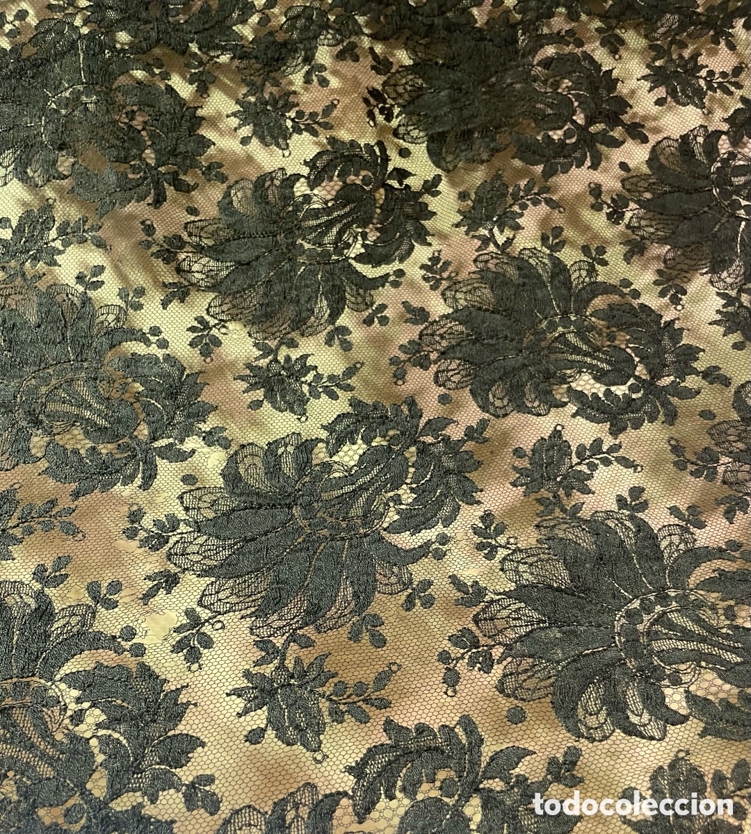 Antig&uuml;edades: Mantilla de Pico Antigua - Foto 3
