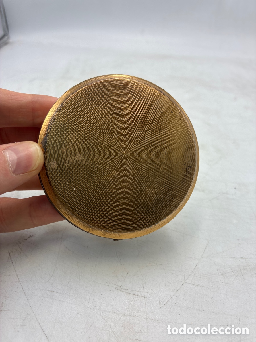 Antig&uuml;edades: Polvera Circular con M&uacute;sica. - Foto 2