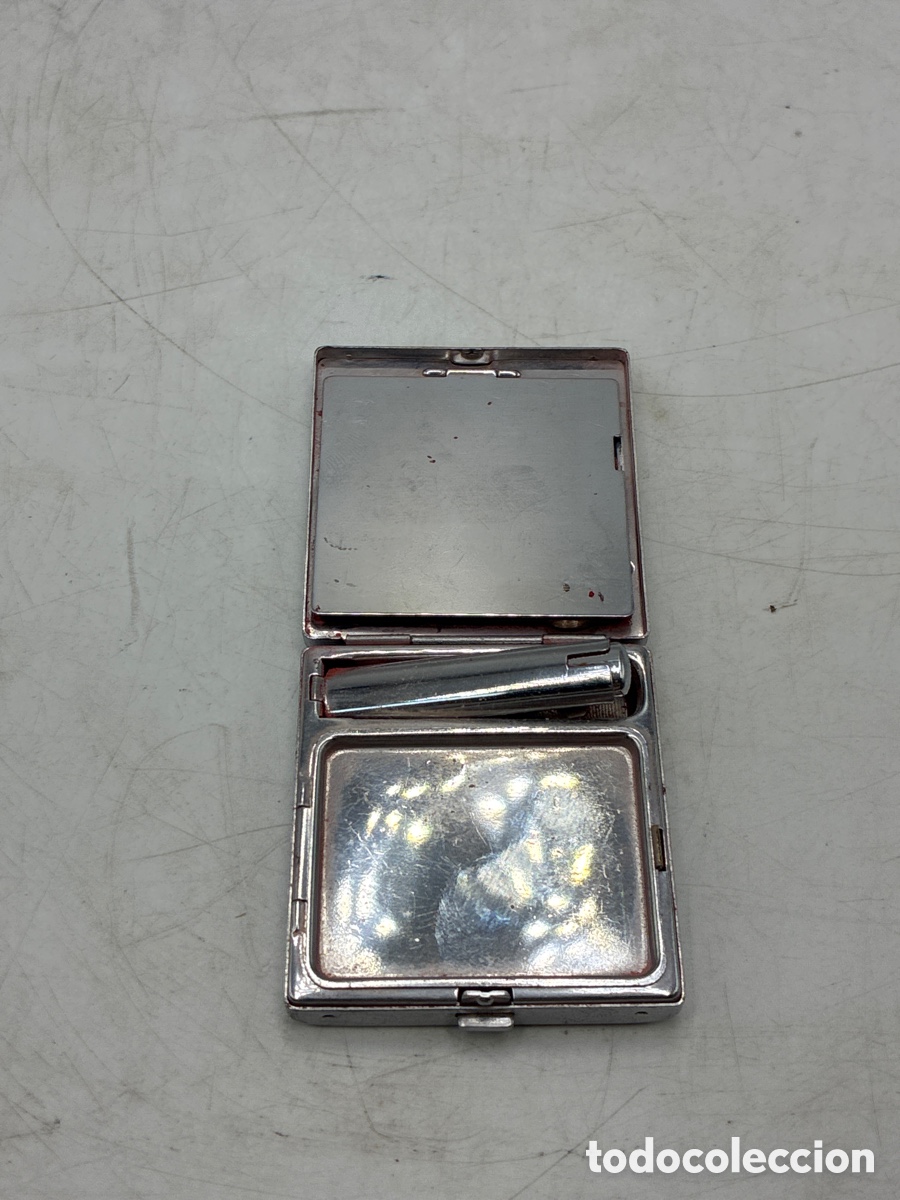Antig&uuml;edades: Polvera Bourjouis. 2 compartimentos. - Foto 3
