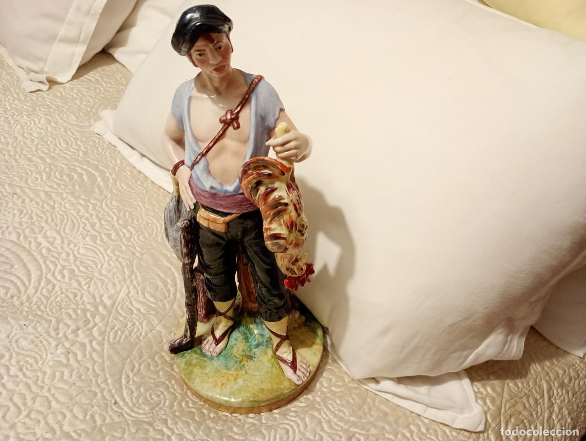 Antig&uuml;edades: FIGURA DE ADORNO PORCELANA