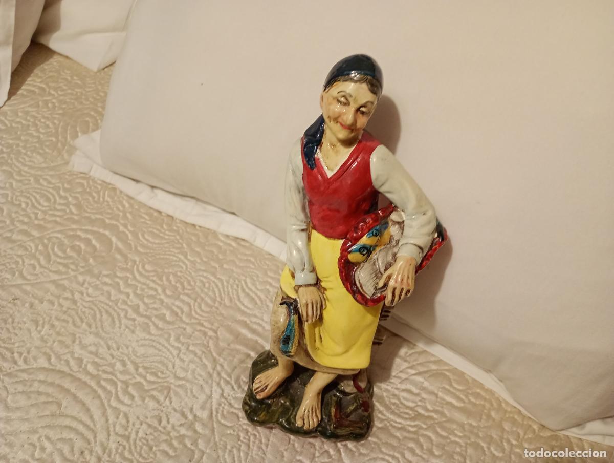 Antig&uuml;edades: FIGURA DE ADORNO PORCELANA