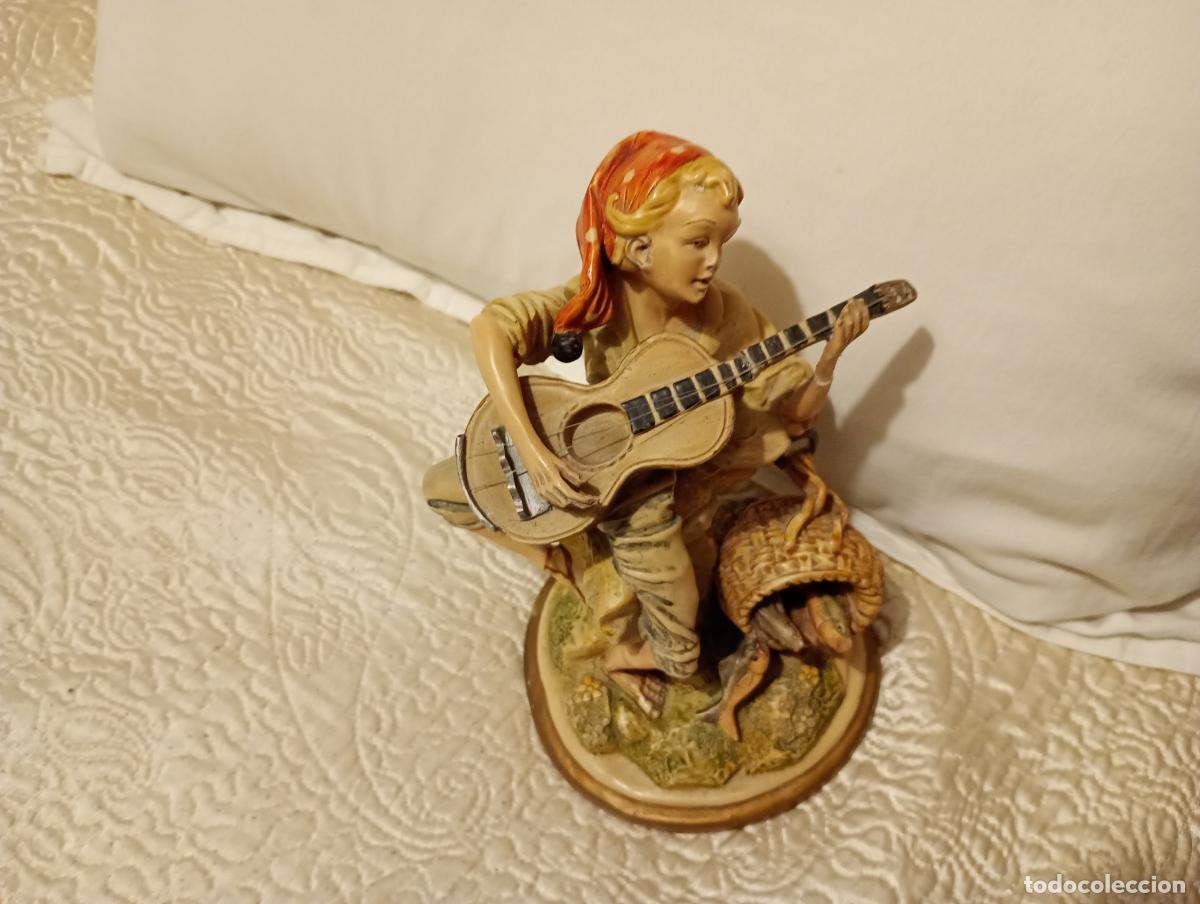 Antig&uuml;edades: FIGURA DE ADORNO PORCELANA
