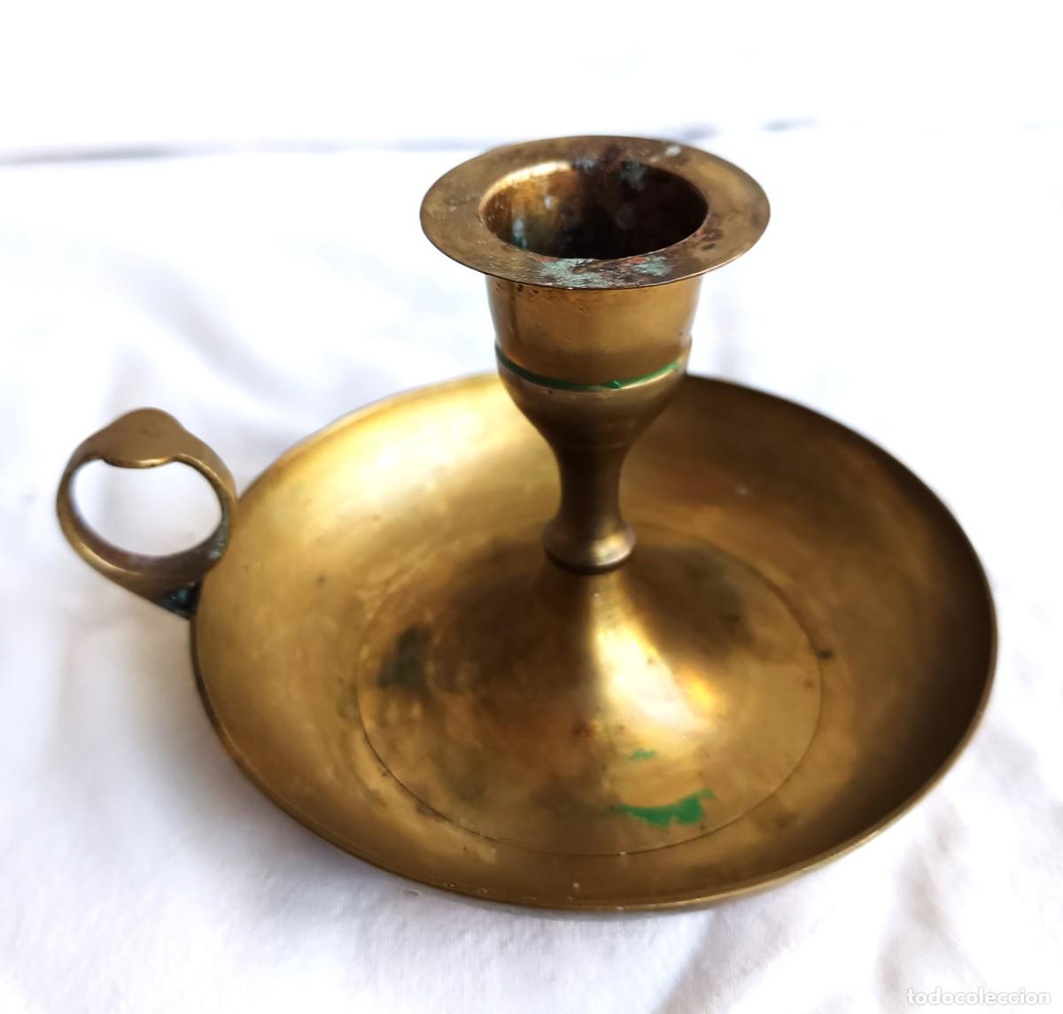 Antig&uuml;edades: Palmatoria o candelabro - Lat&oacute;n dorado, Lat&oacute;n fundido Francia - 1850 - 1900