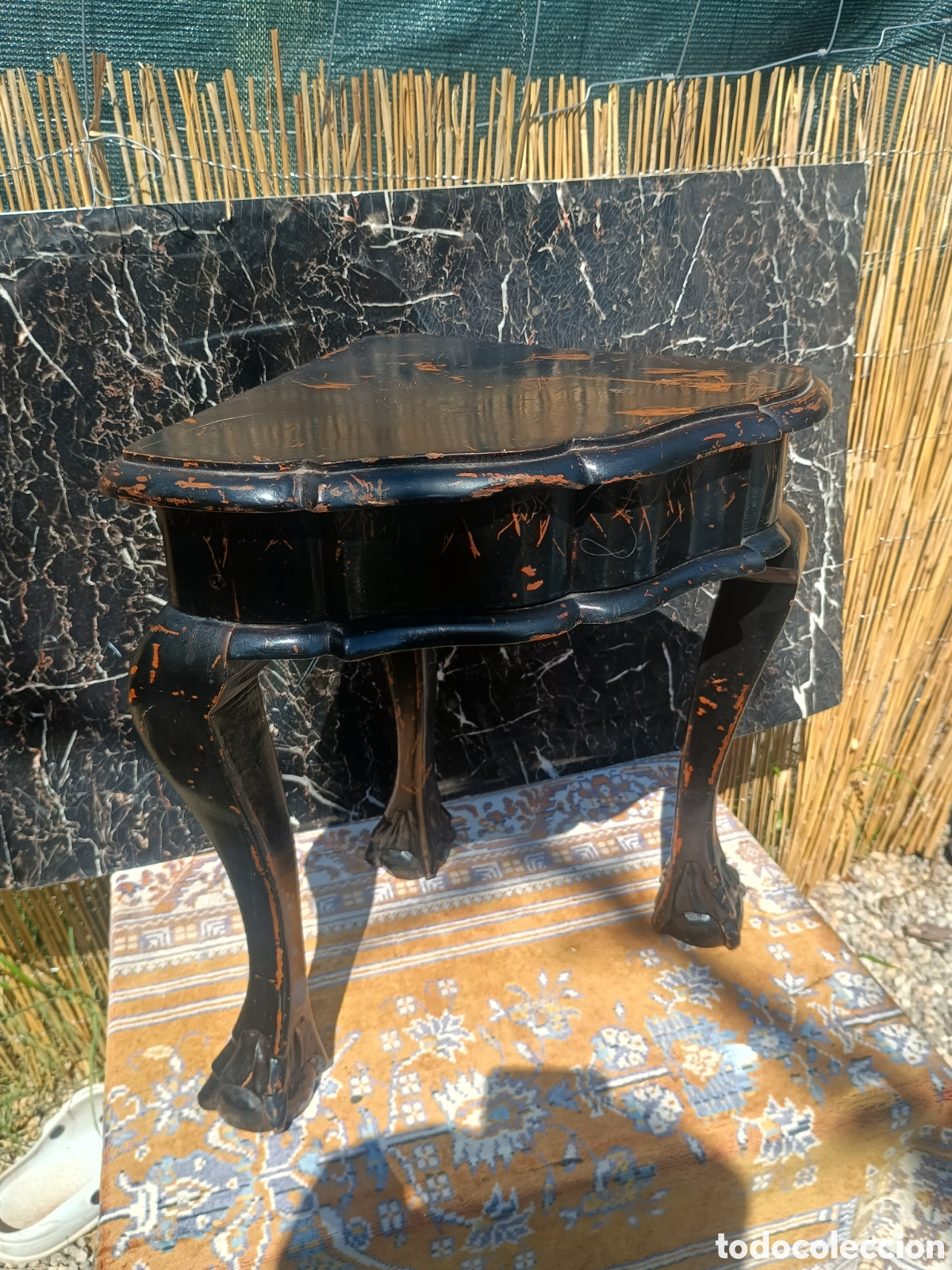 Antig&uuml;edades: Mesa pata le&oacute;n madera - Foto 1
