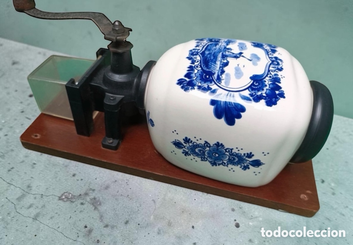 Antig&uuml;edades: Antiguo molinillo de caf&eacute; de pared - Foto 4