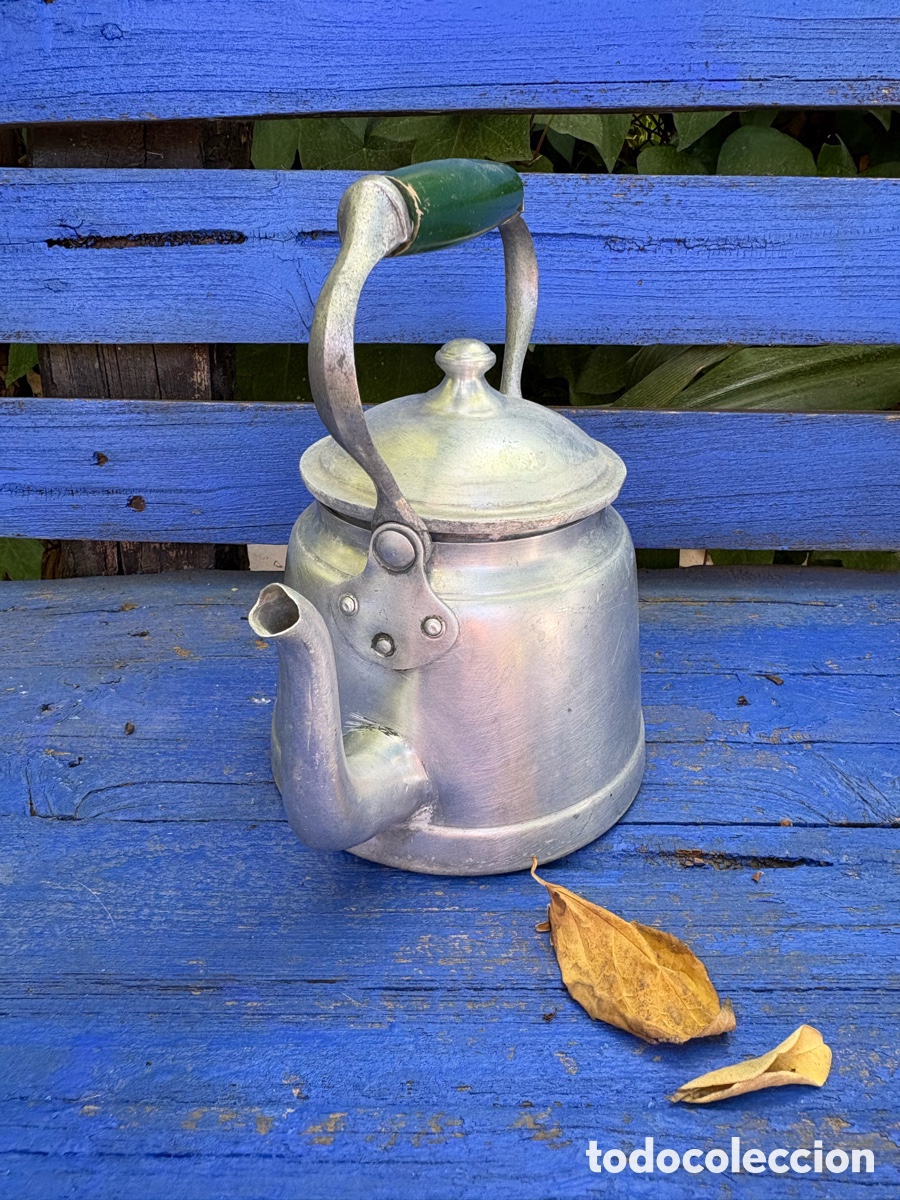 Antig&uuml;edades: ANTIGUA CAFETERA DE ALUMINIO - Foto 1