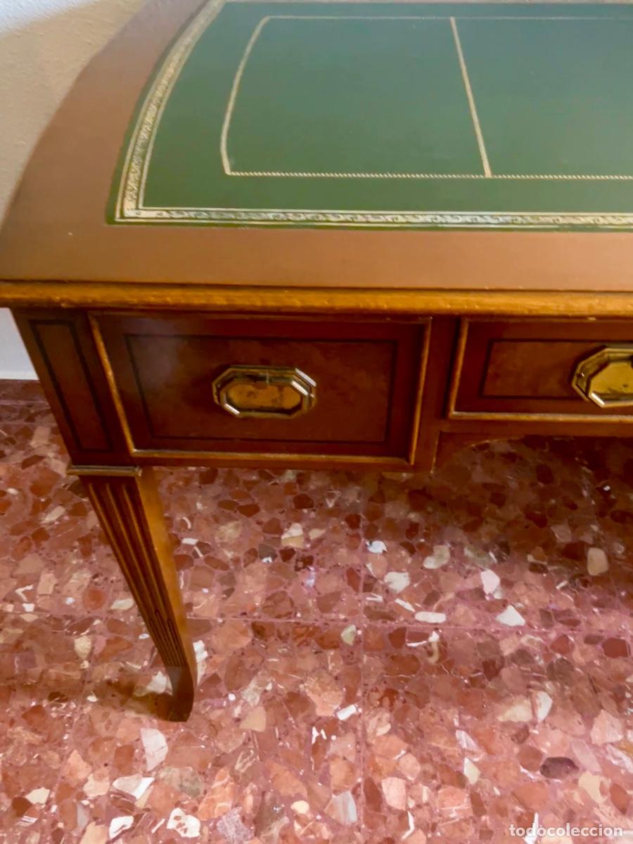 Antig&uuml;edades: Escritorio Cl&aacute;sico madera con Marqueter&iacute;a - Foto 2