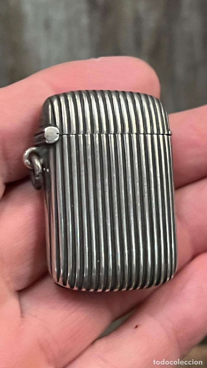 Antig&uuml;edades: Rascador de cerillas cerillero estriado plata 800 ppio s XX 4,5x3x1cms