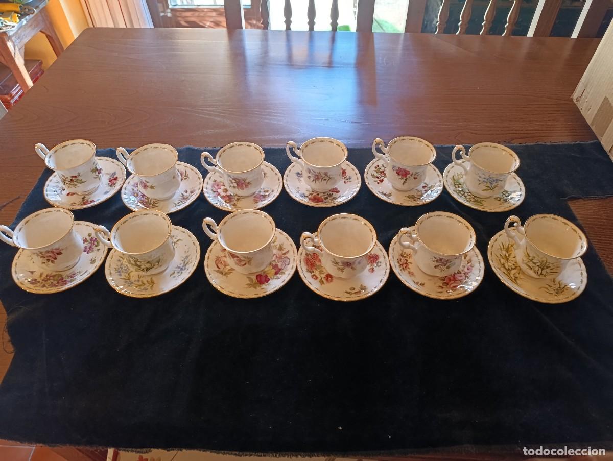 Antig&uuml;edades: Preciosa colecci&oacute;n de 12 tazas de Te de porcelana inglesa Royal Albert