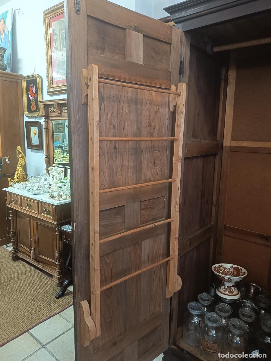 Antig&uuml;edades: Armario Antiguo 2 puertas - Foto 12