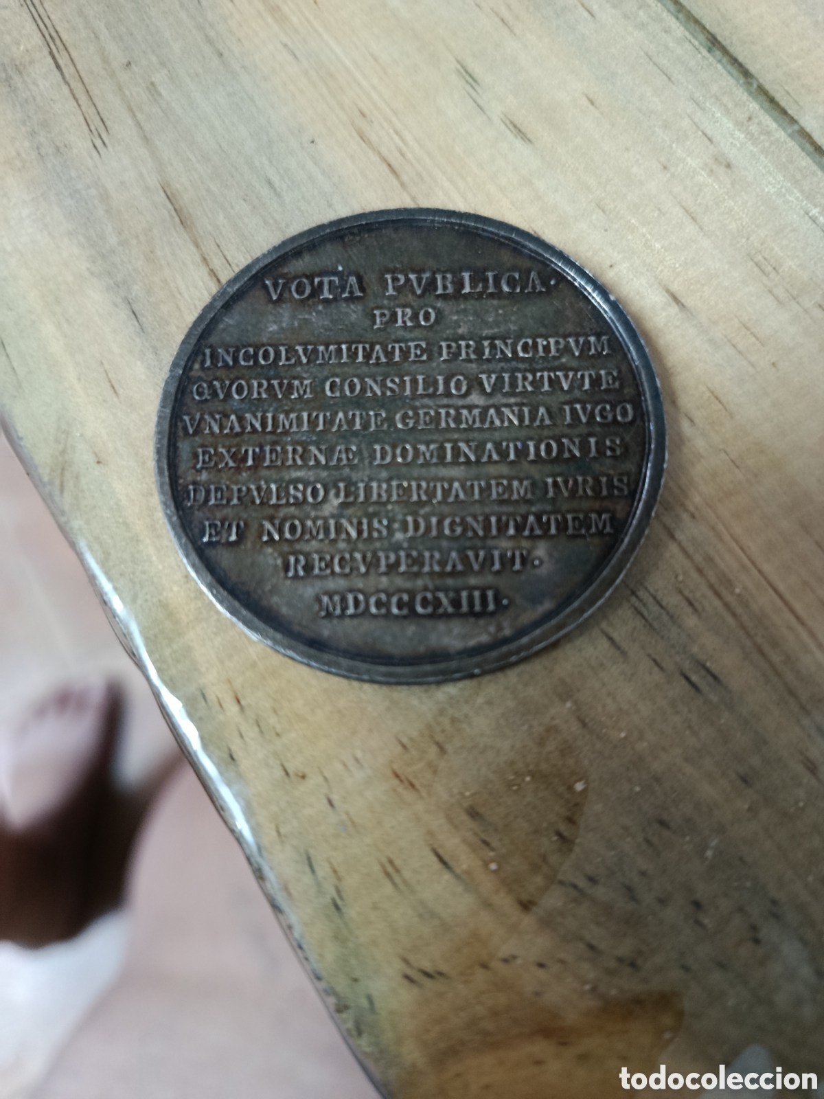 Antig&uuml;edades: Medalla conmemorativa - Foto 2