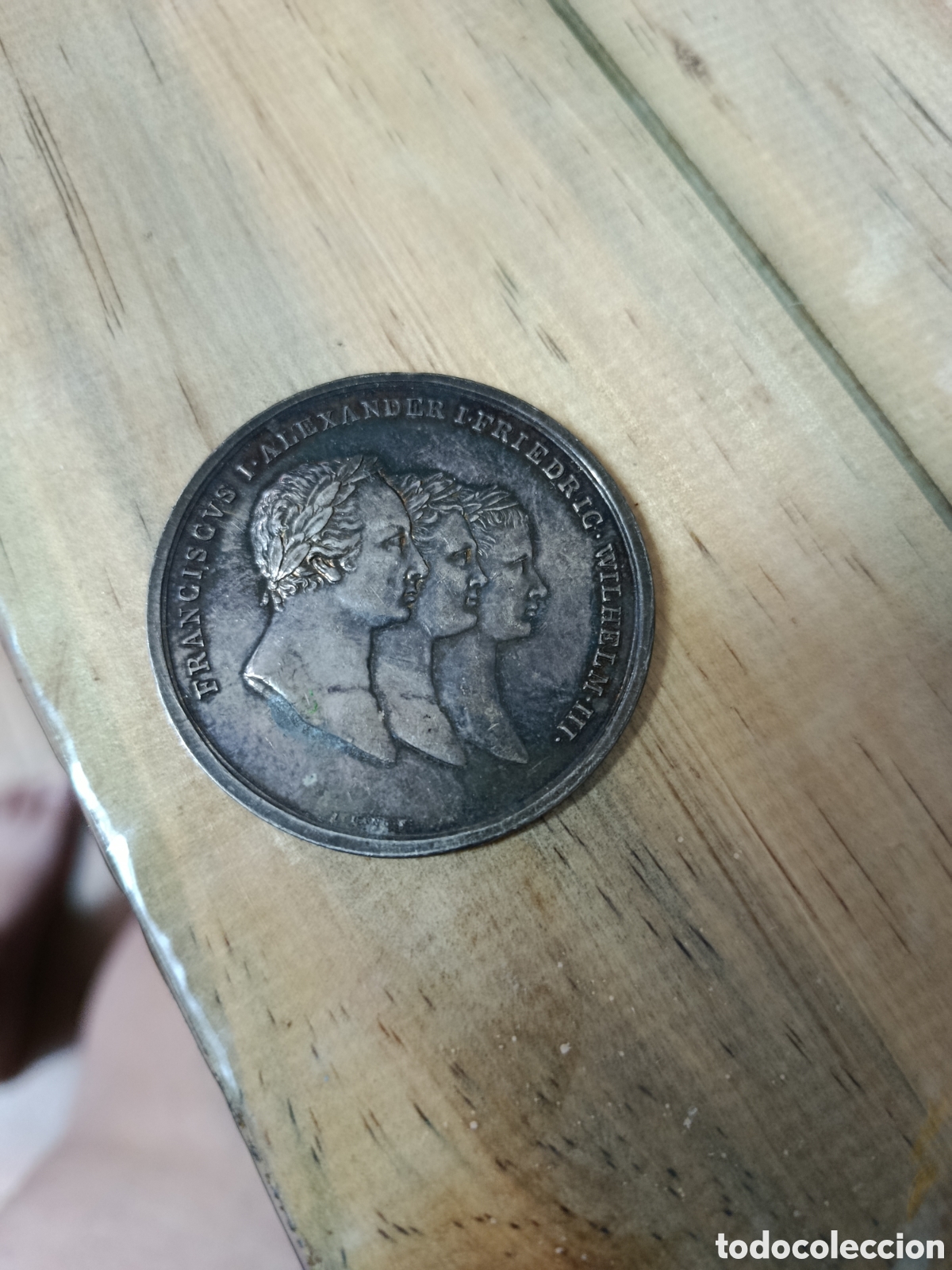 Antig&uuml;edades: Medalla conmemorativa - Foto 1