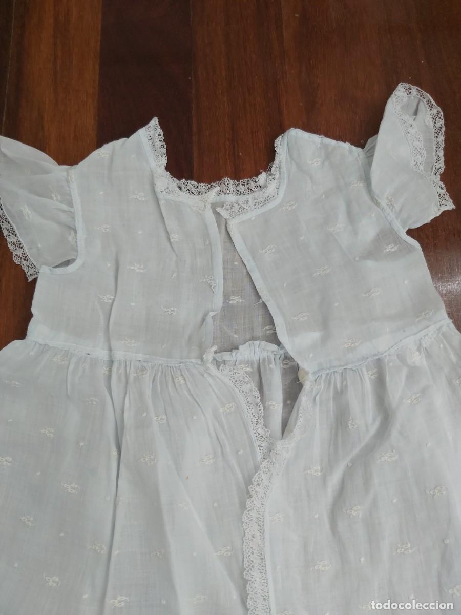 Antig&uuml;edades: Bata de ni&ntilde;a antigua - Foto 2