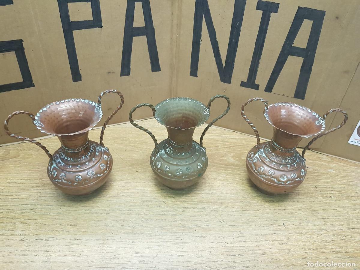 Antig&uuml;edades: TRIO DE FLOREROS DE COBRE - Foto 6