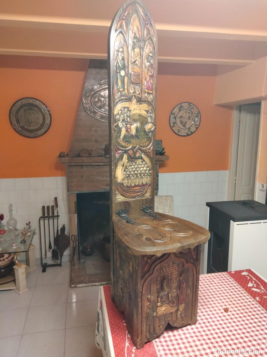Antig&uuml;edades: Fant&aacute;stico sill&oacute;n trono neog&oacute;tico en madera maciza tallada y pintada con su p&aacute;tina original