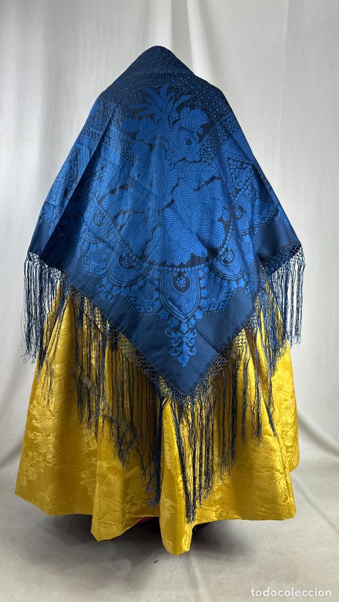 Antig&uuml;edades: Mant&oacute;n azul adamascado - Foto 2
