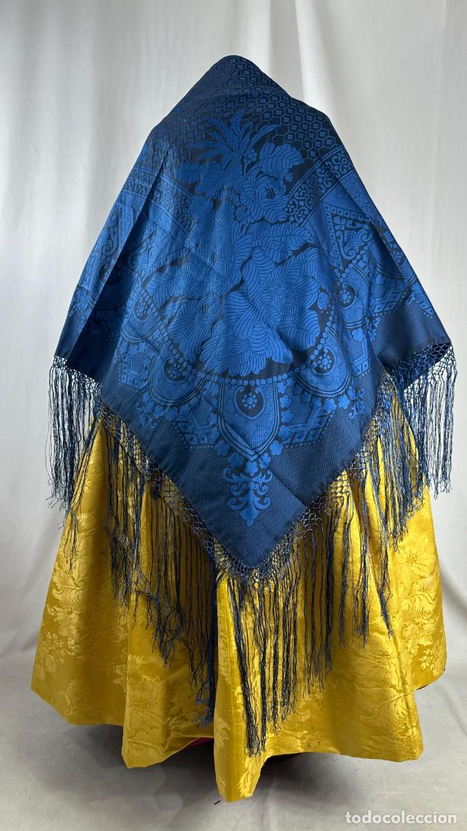 Antig&uuml;edades: Mant&oacute;n azul adamascado - Foto 8