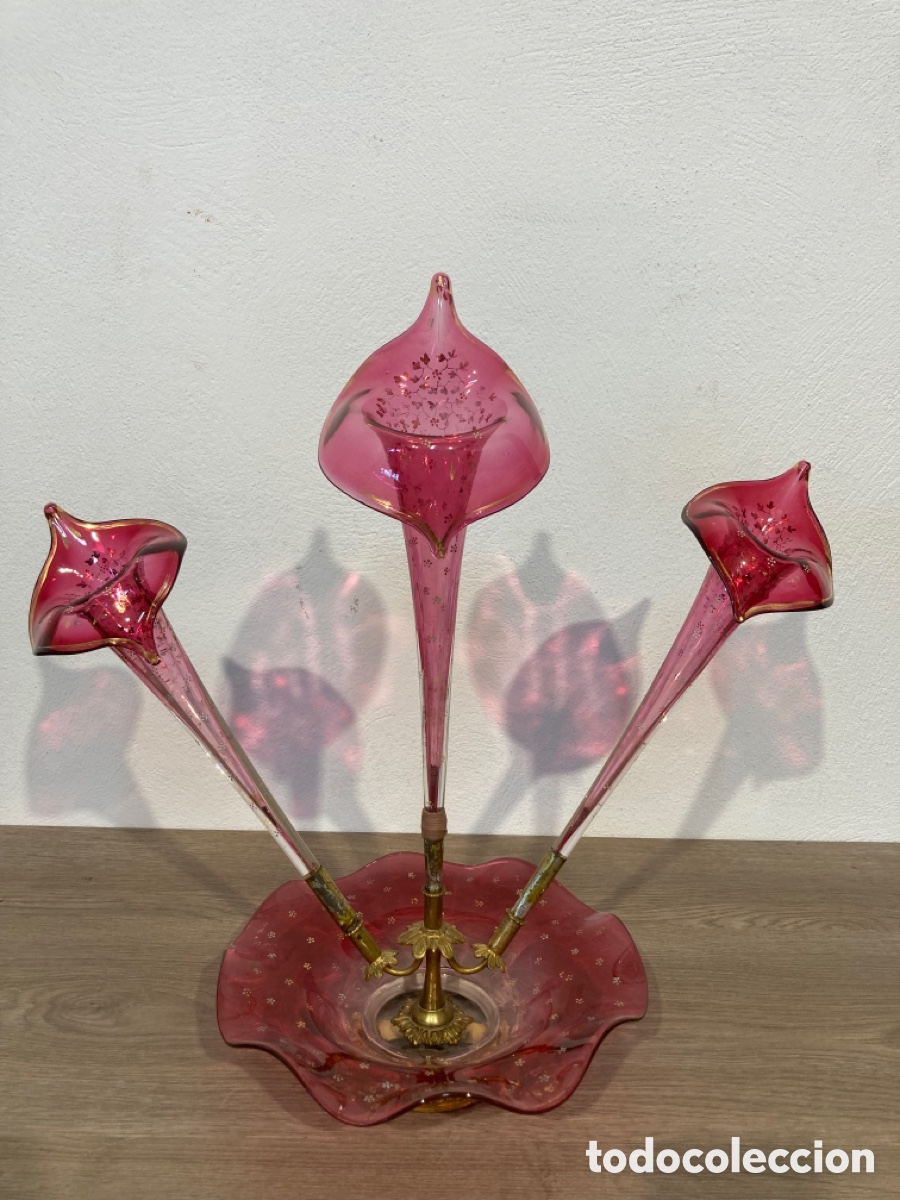 Antig&uuml;edades: Antiguo florero Cristal y metal art deco