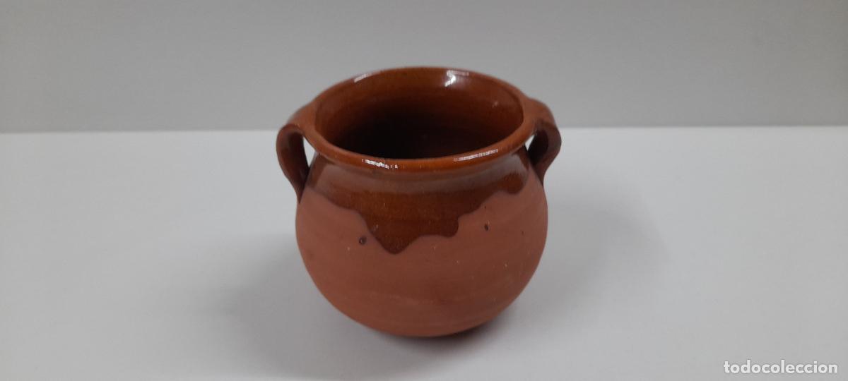 Antig&uuml;edades: PEQUE&Ntilde;O PUCHERO / OLLA . REALIZADA EN BARRO COCIDO . CERAMICA TRADICIONAL ARAGONESA . ALTO 7,5 CM