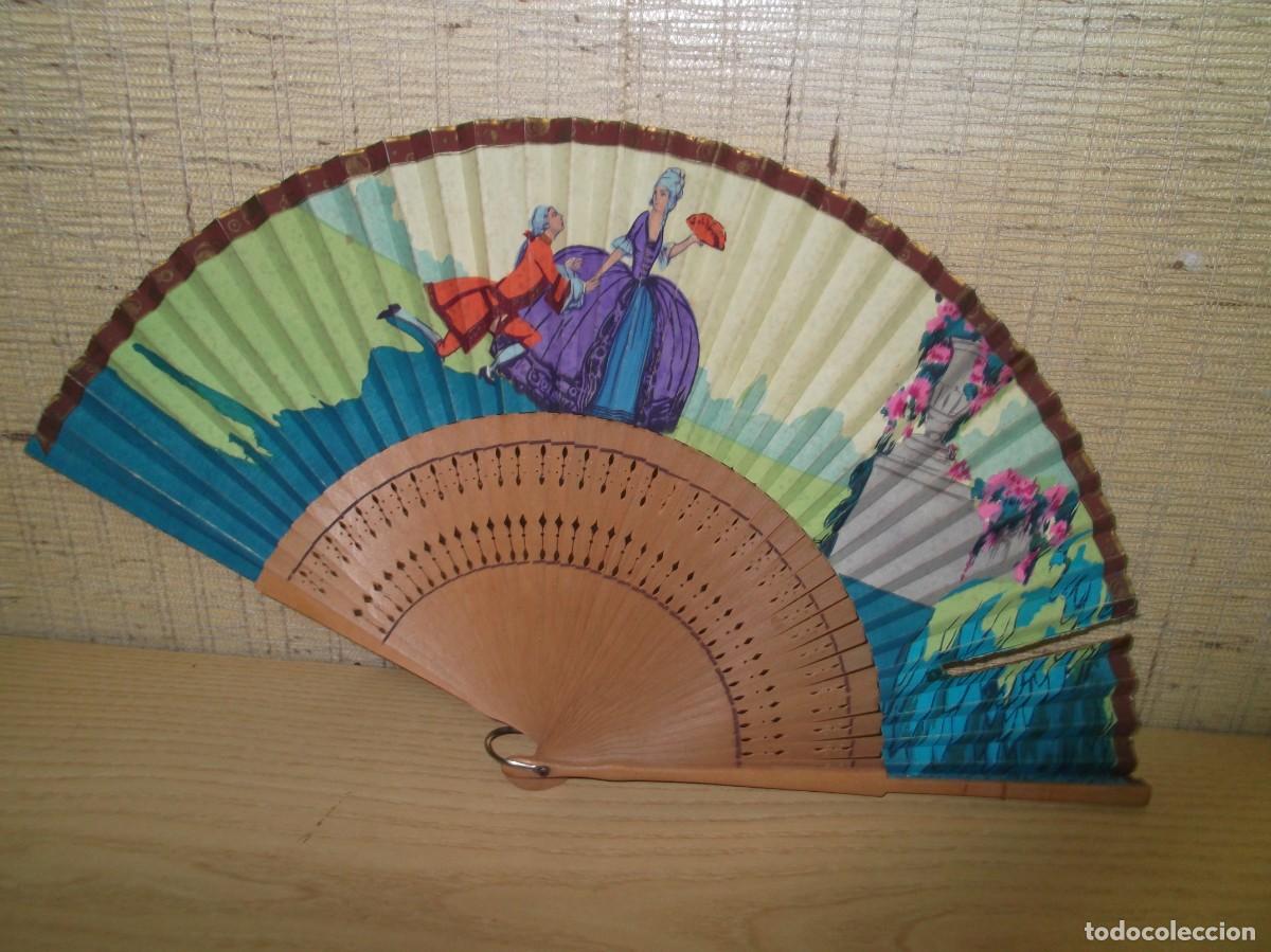 Antig&uuml;edades: Antiguo abanico de madera y papel pintado a mano.Esta un poco roto