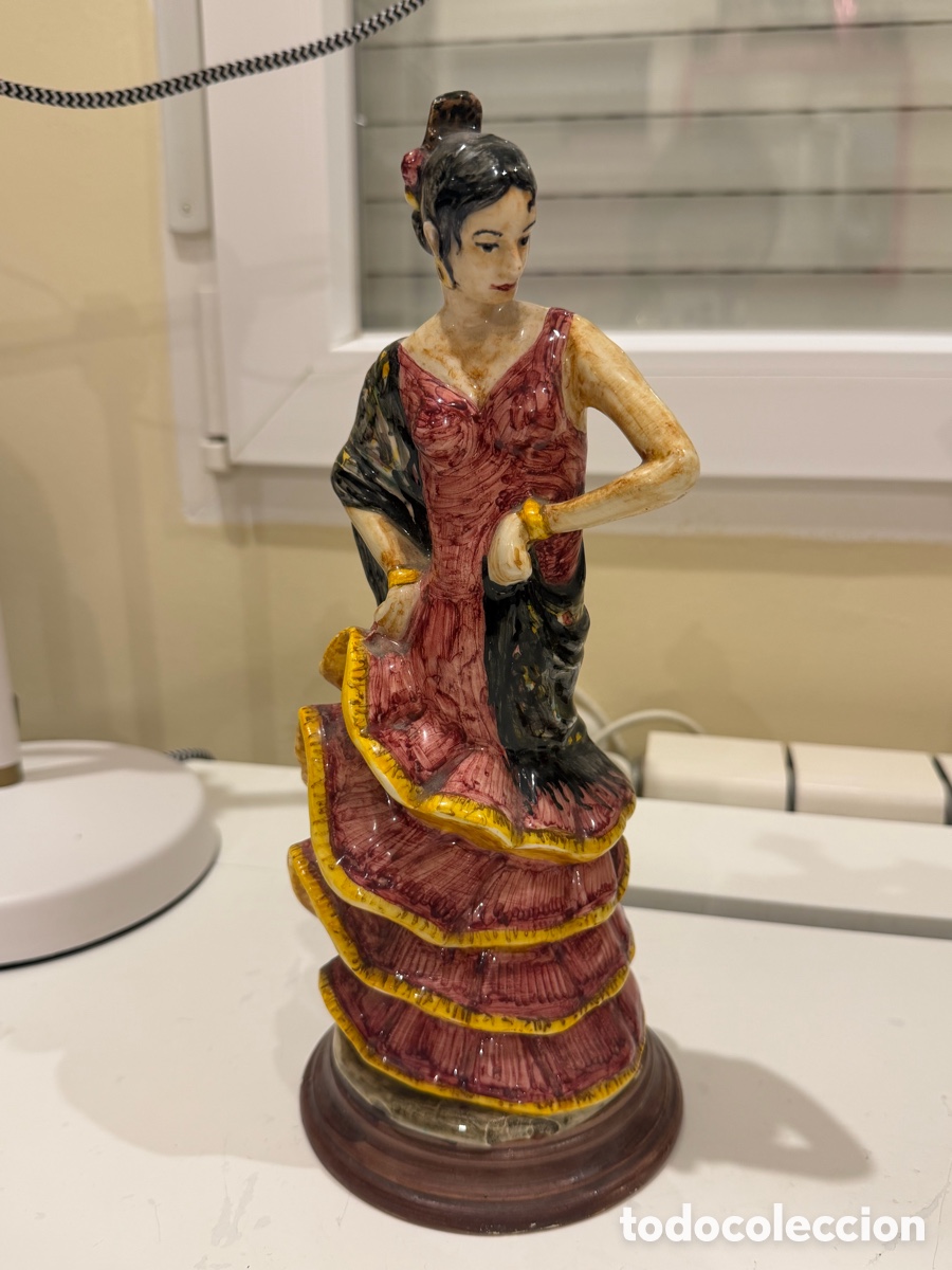 Antig&uuml;edades: Escultura cer&aacute;mica escuela sevillana