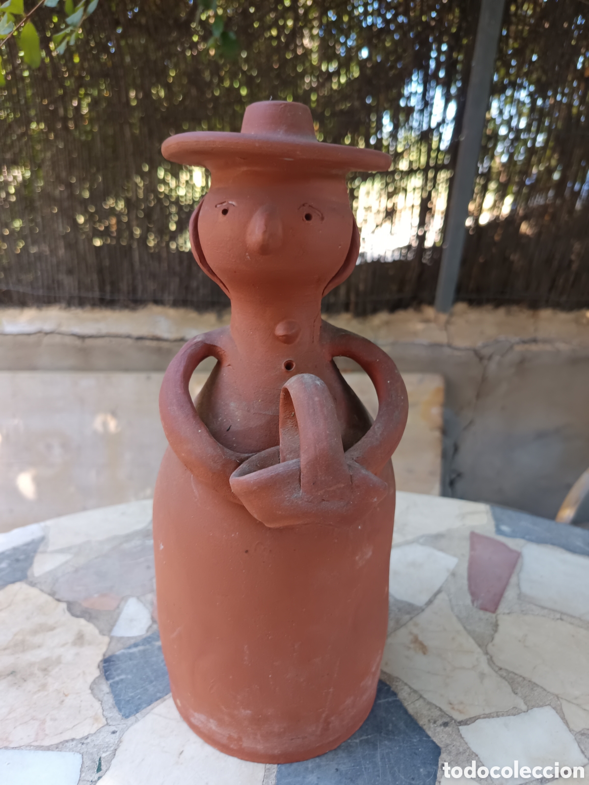 Antig&uuml;edades: ESCULTURA BOTIJO EN BARRO COCIDO BADAJOZ