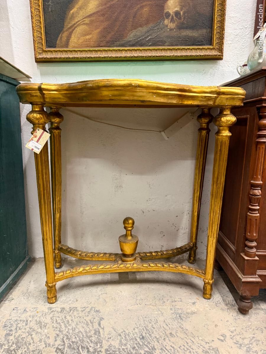 Antig&uuml;edades: ANTIGUA CONSOLA DE MADERA Y ORO FINO - MEDIDA 94X59X89 CM