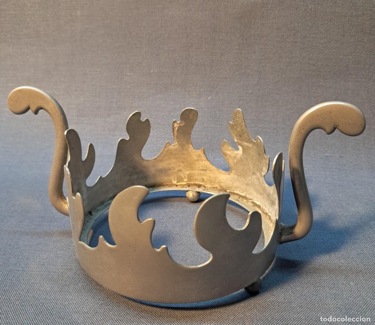 Antig&uuml;edades: SOPORTE O BASE METALICA DE ESTILO ORNAMENTAL