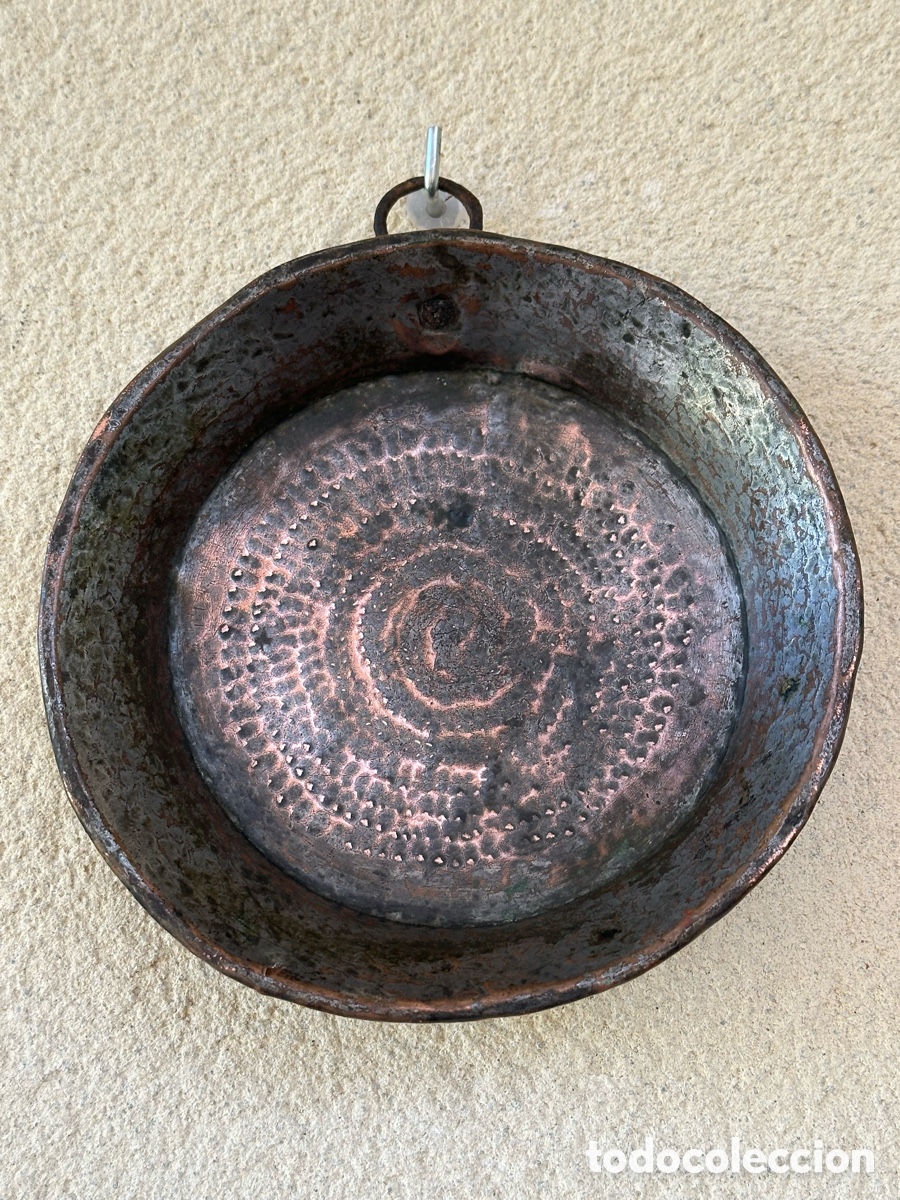 Antig&uuml;edades: Plato antiguo de cobre - Foto 2