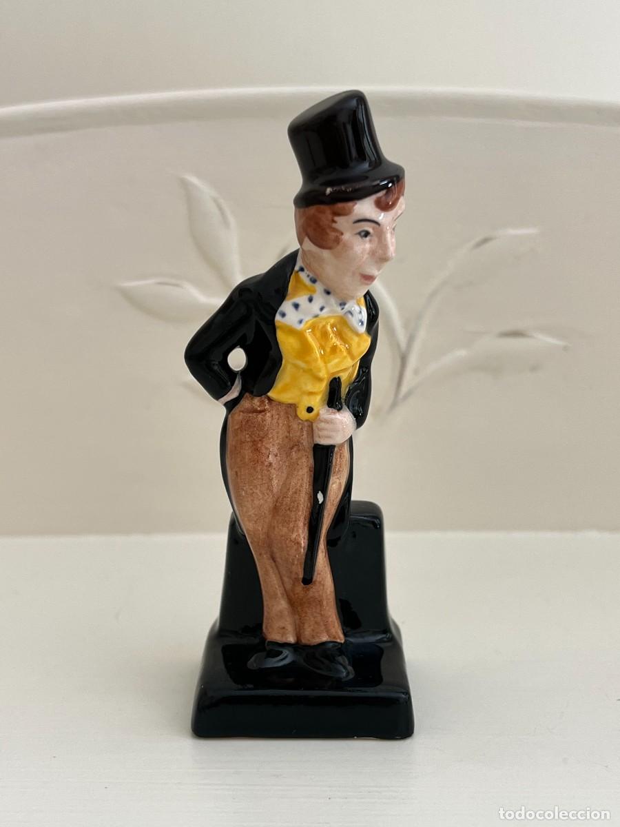 Antig&uuml;edades: Figura Royal Doulton Dick Swiveller M90 &ndash; Dickens miniatura 10 cm &ndash; Made in England
