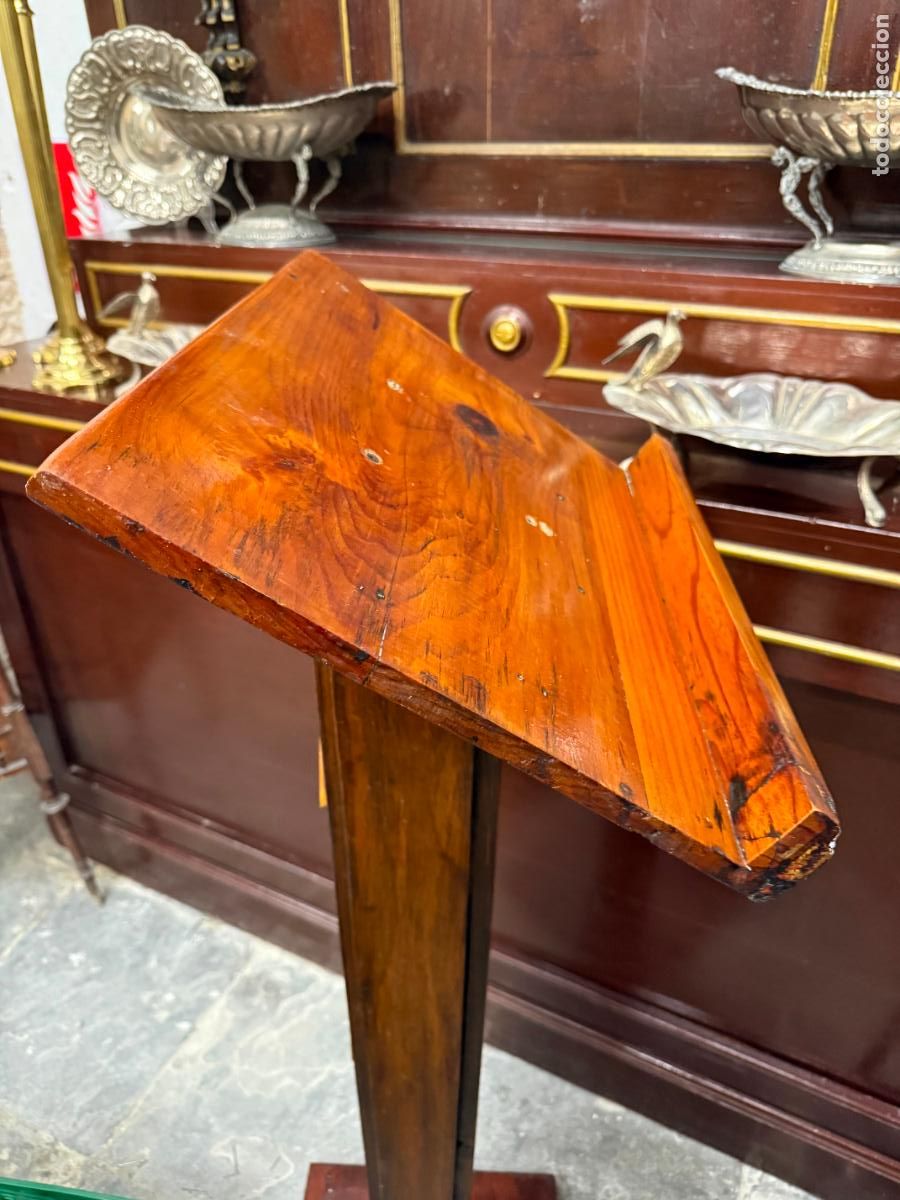Antig&uuml;edades: ATRIL RELIGIOSO DE MADERA - Foto 6