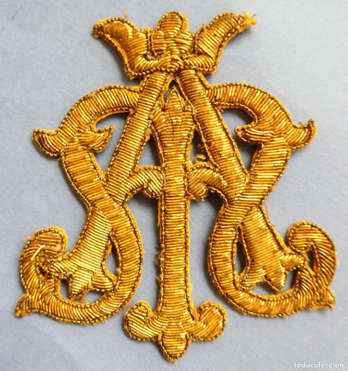 Antig&uuml;edades: ANTIGUA PIEZA RELIGIOSA - INICIALES DE ENCAJE MET&Aacute;LICO ORO S. XIX