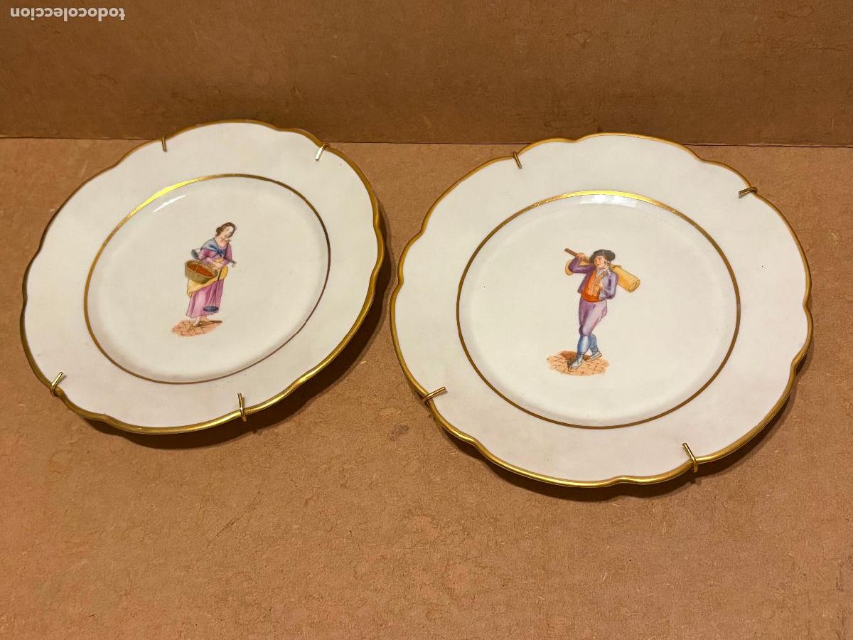 Antig&uuml;edades: Pareja de platos de porcelana de Bidasoa.
