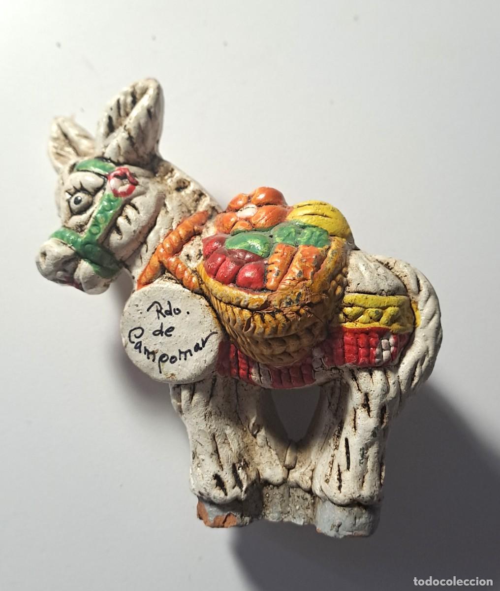 Antig&uuml;edades: FIGURA BURRITO CON FRUTAS DECORADO RECUERDO DE CAMPOAMOR